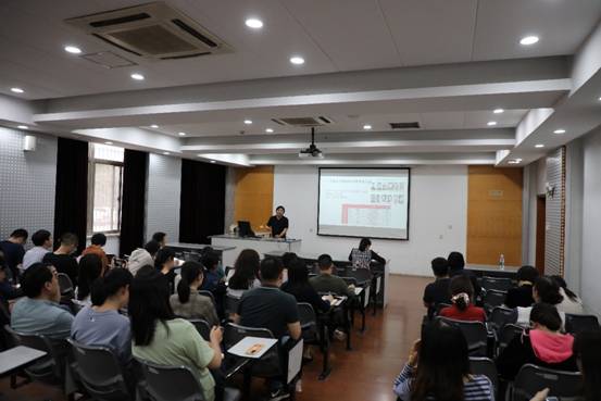 D:\党务\2020-2021-2\5.12陈志杰讲座\新建文件夹\1N9A4060.JPG
